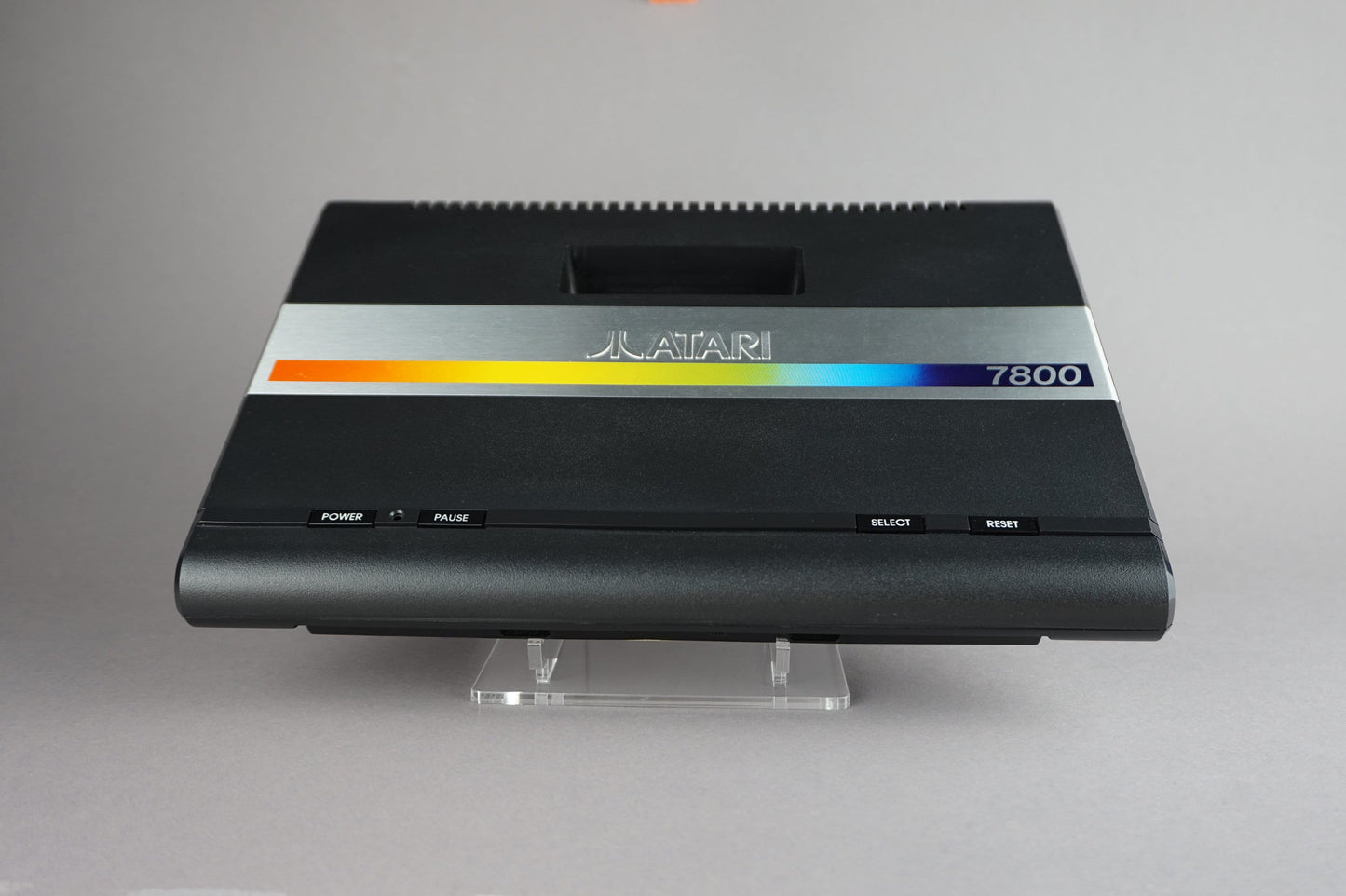 Acryl Aufsteller, Displayständer für Atari 7800 Konsole