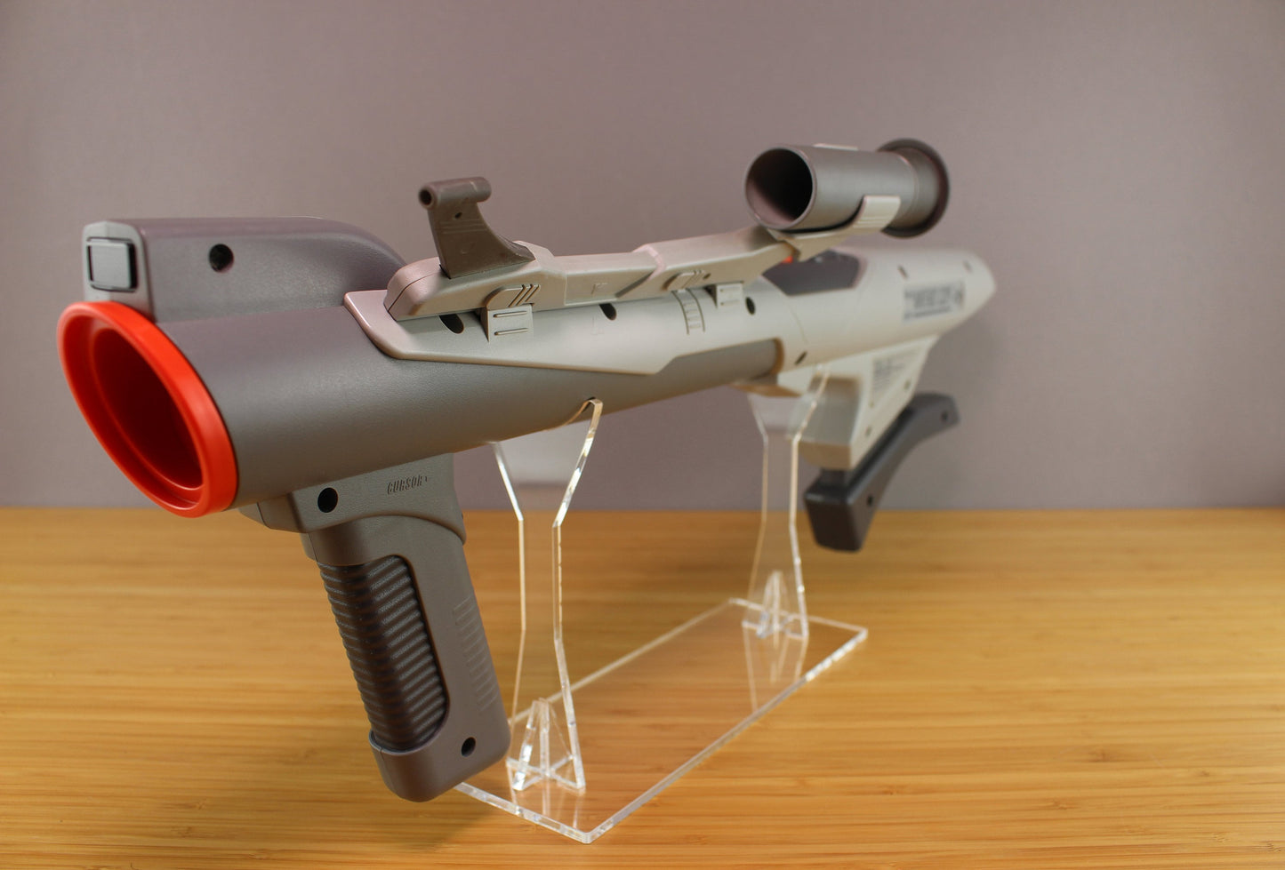 Acryl Aufsteller, Displayständer für Nintendo Super Scope Lightgun Controller