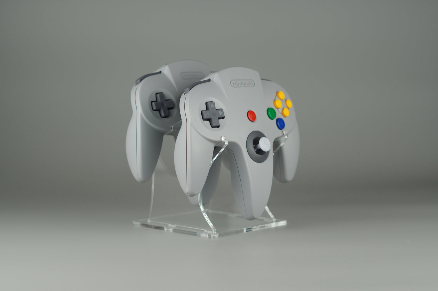 Duo Acryl Aufsteller, Displayständer für Nintendo Switch Online N64 Controller