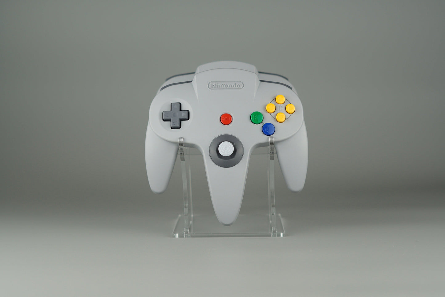 Duo Acryl Aufsteller, Displayständer für Nintendo Switch Online N64 Controller